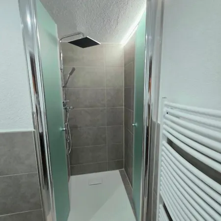 Modern Boutique With Private Entrance And Parking